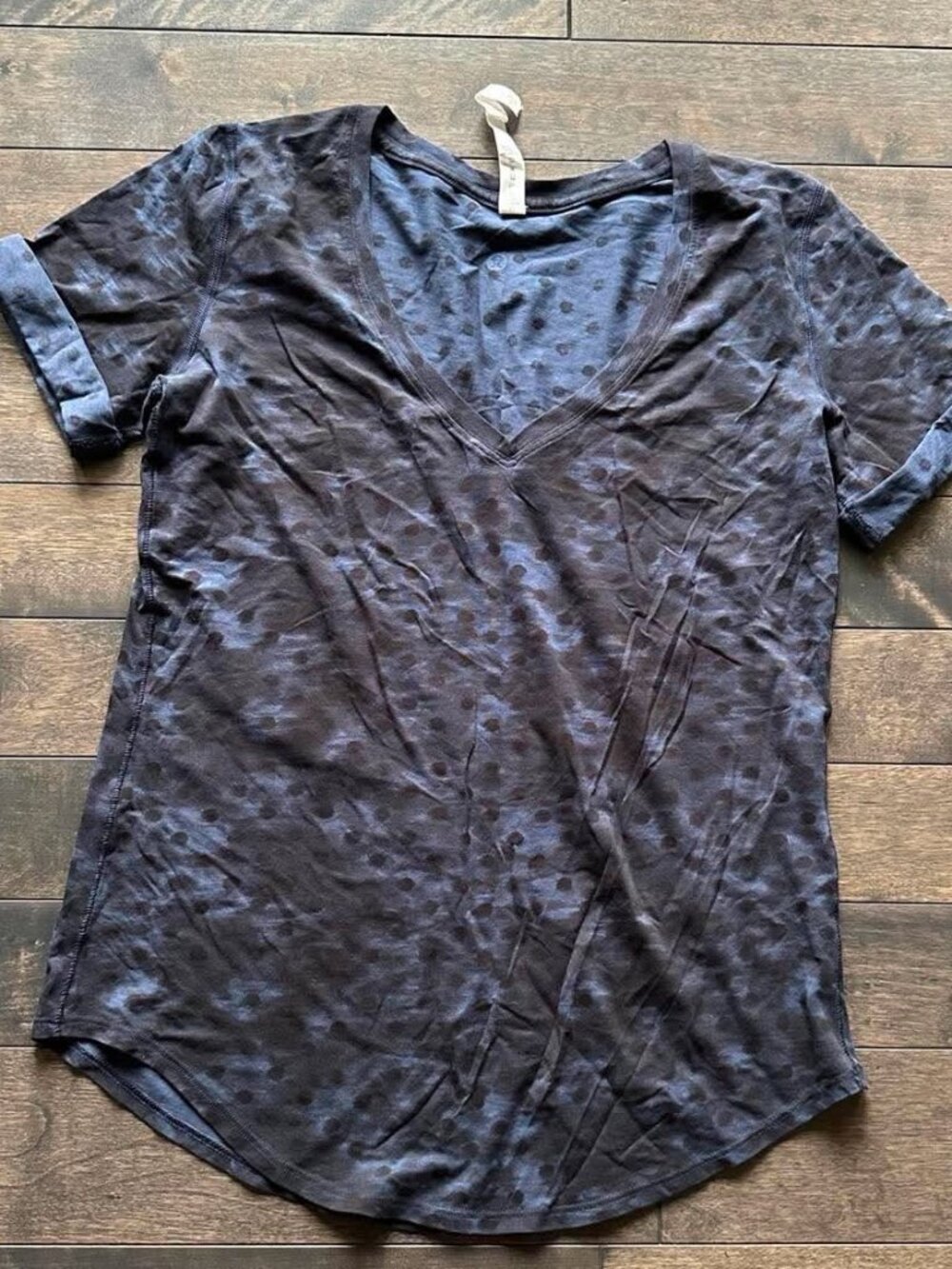 Lululemon Love Tee V II Short Sleeve Tee